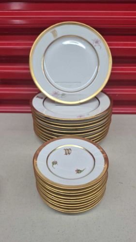 Lot #24 (1 of 11)
