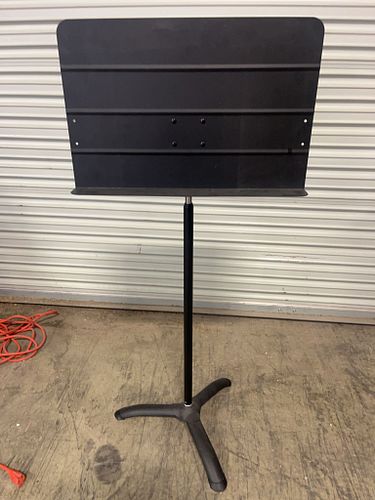 Lot #48 (1 of 7)