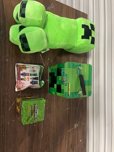 Lot #72 (1 of 8)