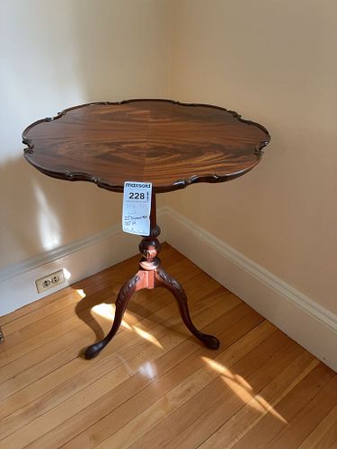 Lot #228 (1 of 5)