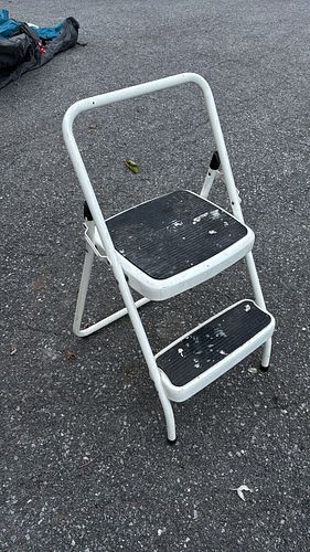 Lot #40 (1 of 8)