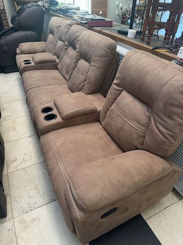 Lot #18 (1 of 4)