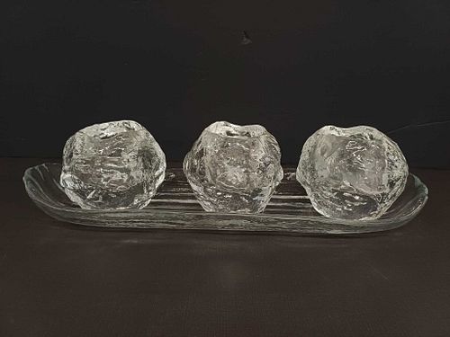 Lot #323 (1 of 4)