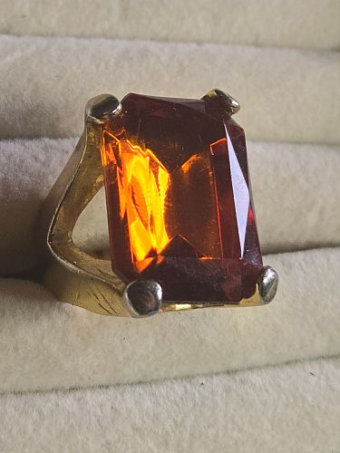 Lot #15 (1 of 8)