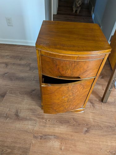 Lot #20 (1 of 8)