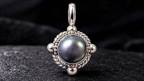 Lot #286 (1 of 4)