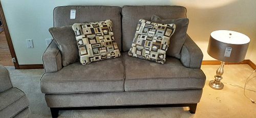 Lot #146 (1 of 6)