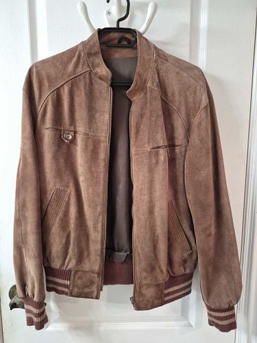 Lot #230 (1 of 9)