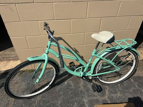 Lot #14 (1 of 12)