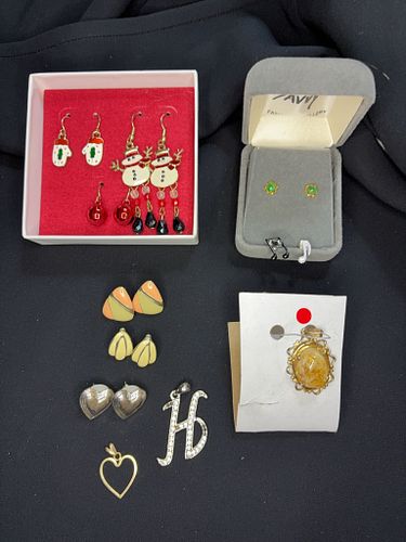 Lot #138 (1 of 4)