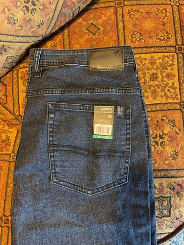 Lot #7 (1 of 4)