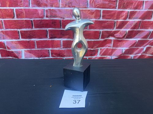Lot #37 (1 of 5)
