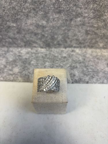 Lot #220 (1 of 4)
