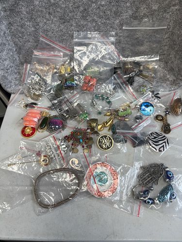 Lot #267 (1 of 6)