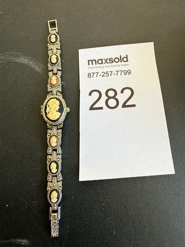 Lot #282 (1 of 7)