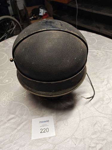 Lot #220 (1 of 5)
