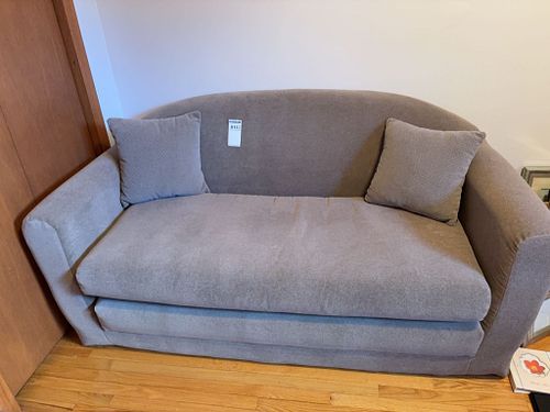 Lot #813 (1 of 5)