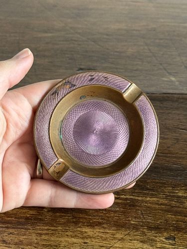 Lot #24 (1 of 7)