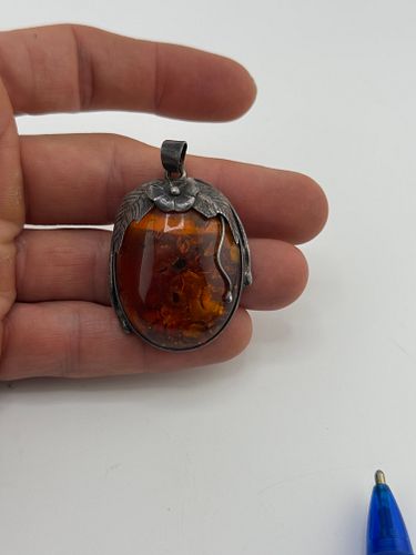 Lot #25 (1 of 4)