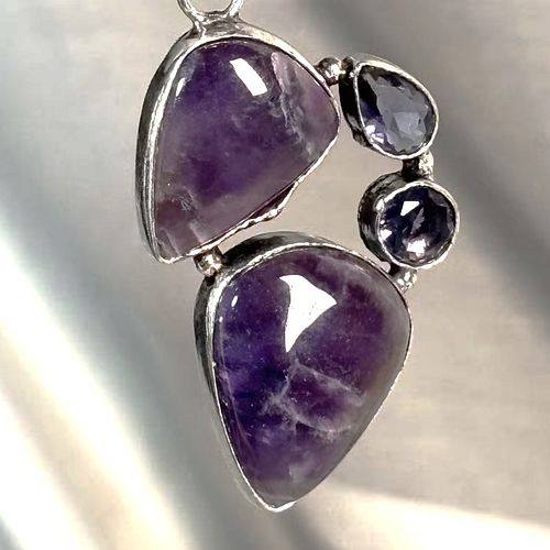 Lot #22 (1 of 8)
