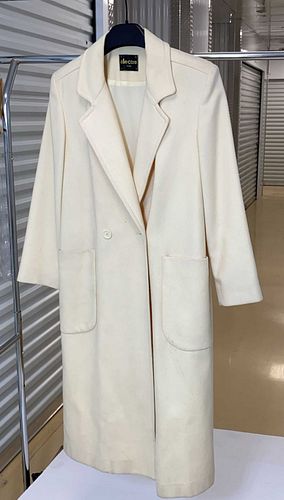 Lot #371 (1 of 9)