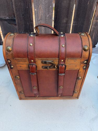 Lot #40 (1 of 6)