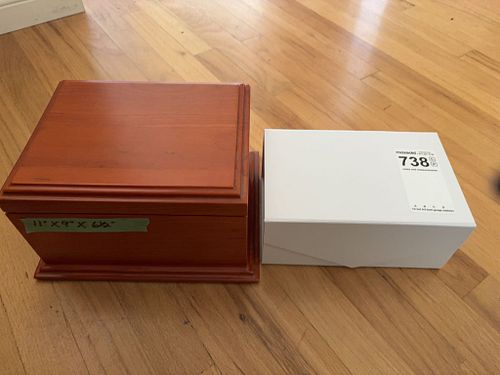Lot #738 (1 of 16)