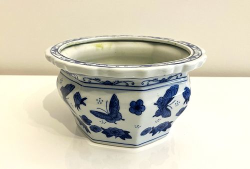 Lot #4 (1 of 6)