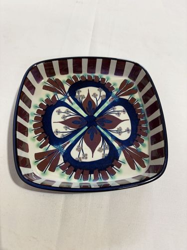 Lot #136 (1 of 4)