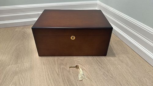 Lot #47 (1 of 8)