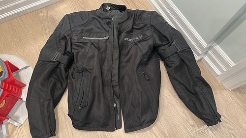Lot #60 (1 of 4)