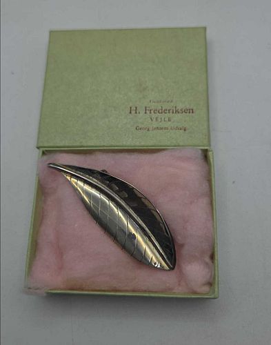 Lot #106 (1 of 9)