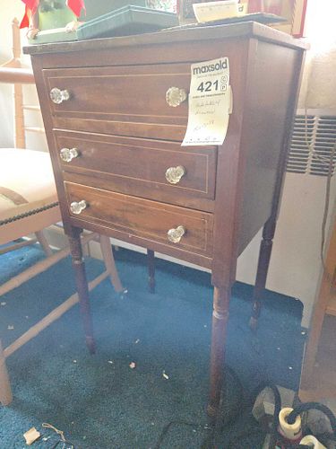 Lot #421 (1 of 8)