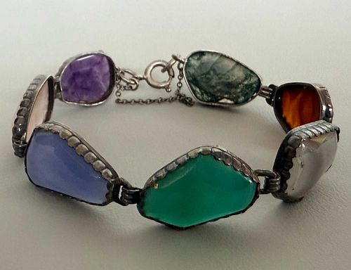 Lot #501 (1 of 9)