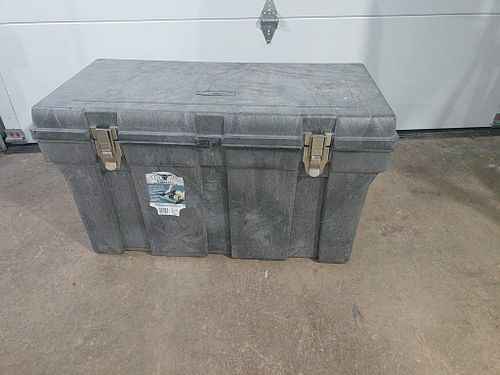 Lot #319 (1 of 9)