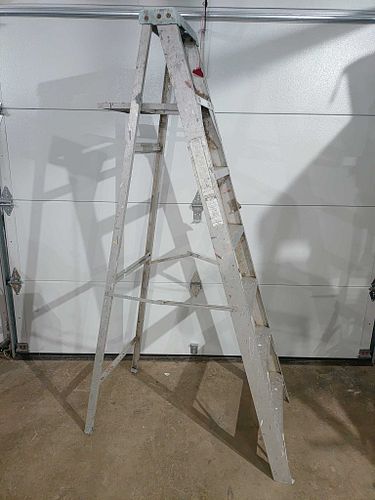 Lot #324 (1 of 9)