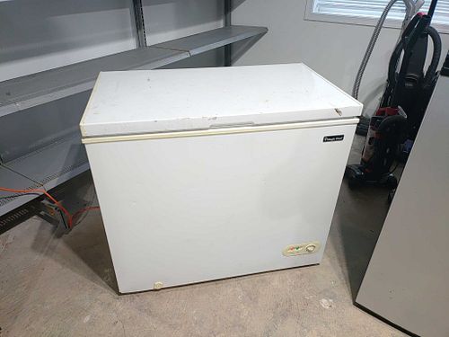 Lot #335 (1 of 9)