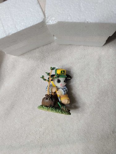 Lot #47 (1 of 4)