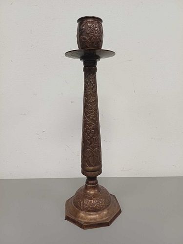 Lot #15 (1 of 7)