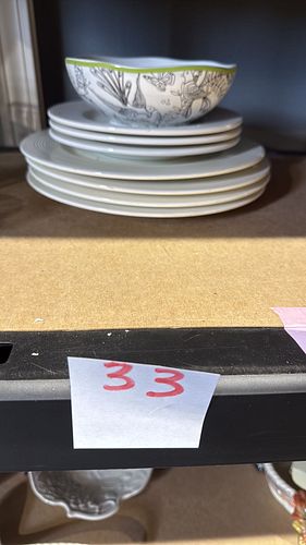 Lot #33 (1 of 8)