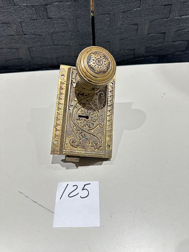 Lot #125 (1 of 7)