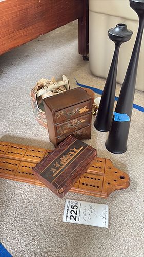 Lot #225 (1 of 9)