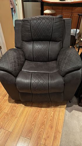 Lot #43 (1 of 9)