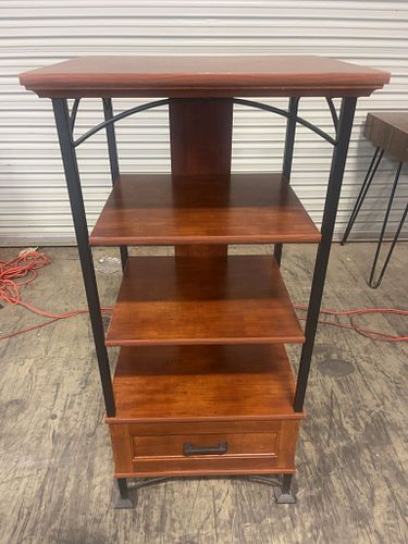 Lot #22 (1 of 8)