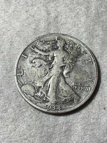 Lot #745 (1 of 3)