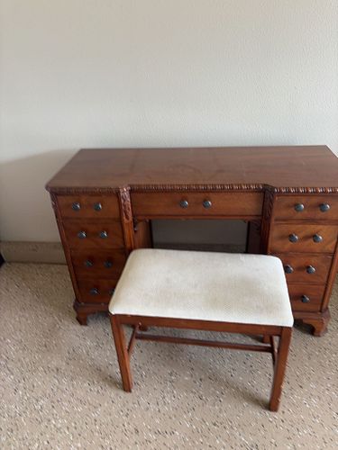 Lot #5 (1 of 9)