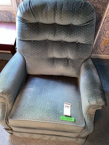Lot #270 (1 of 7)