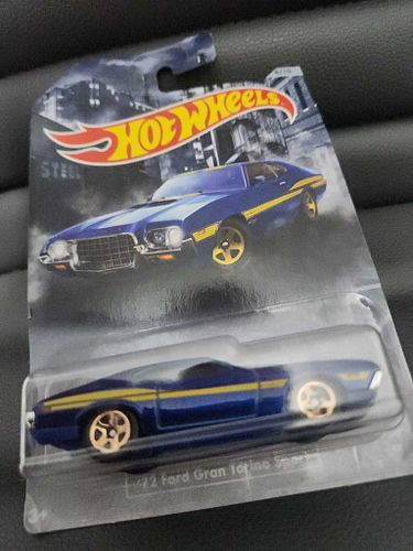 Lot #10 (1 of 6)