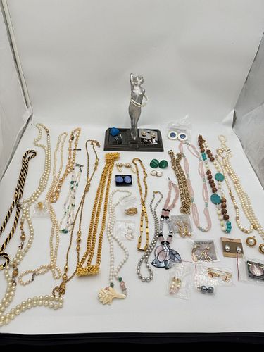 Lot #160 (1 of 19)