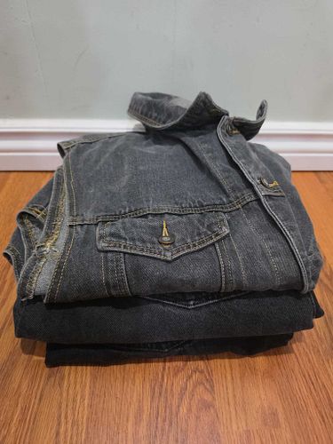 Lot #48 (1 of 6)